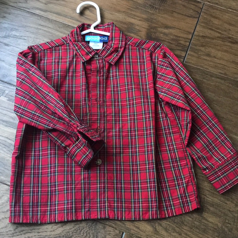 Long-sleeves button down shirt